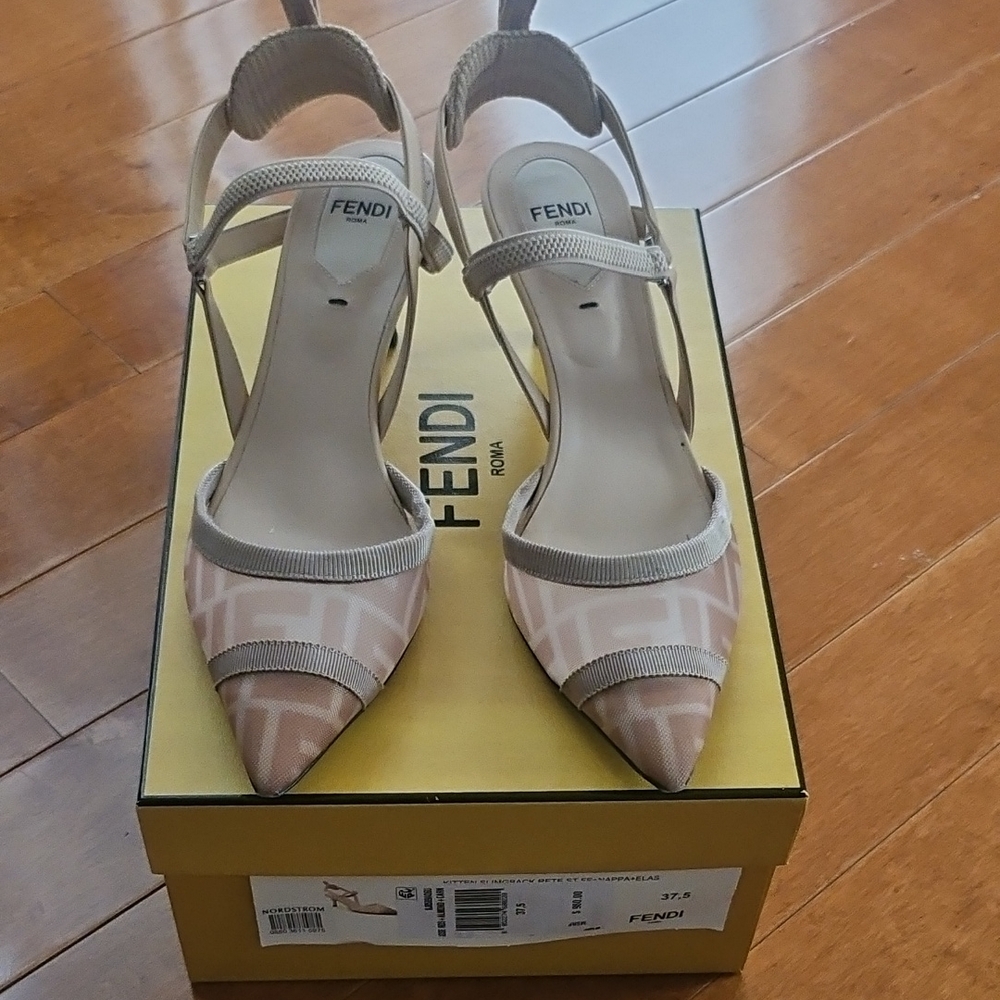 Fendi Women's Nude and Beige Strappy Heels